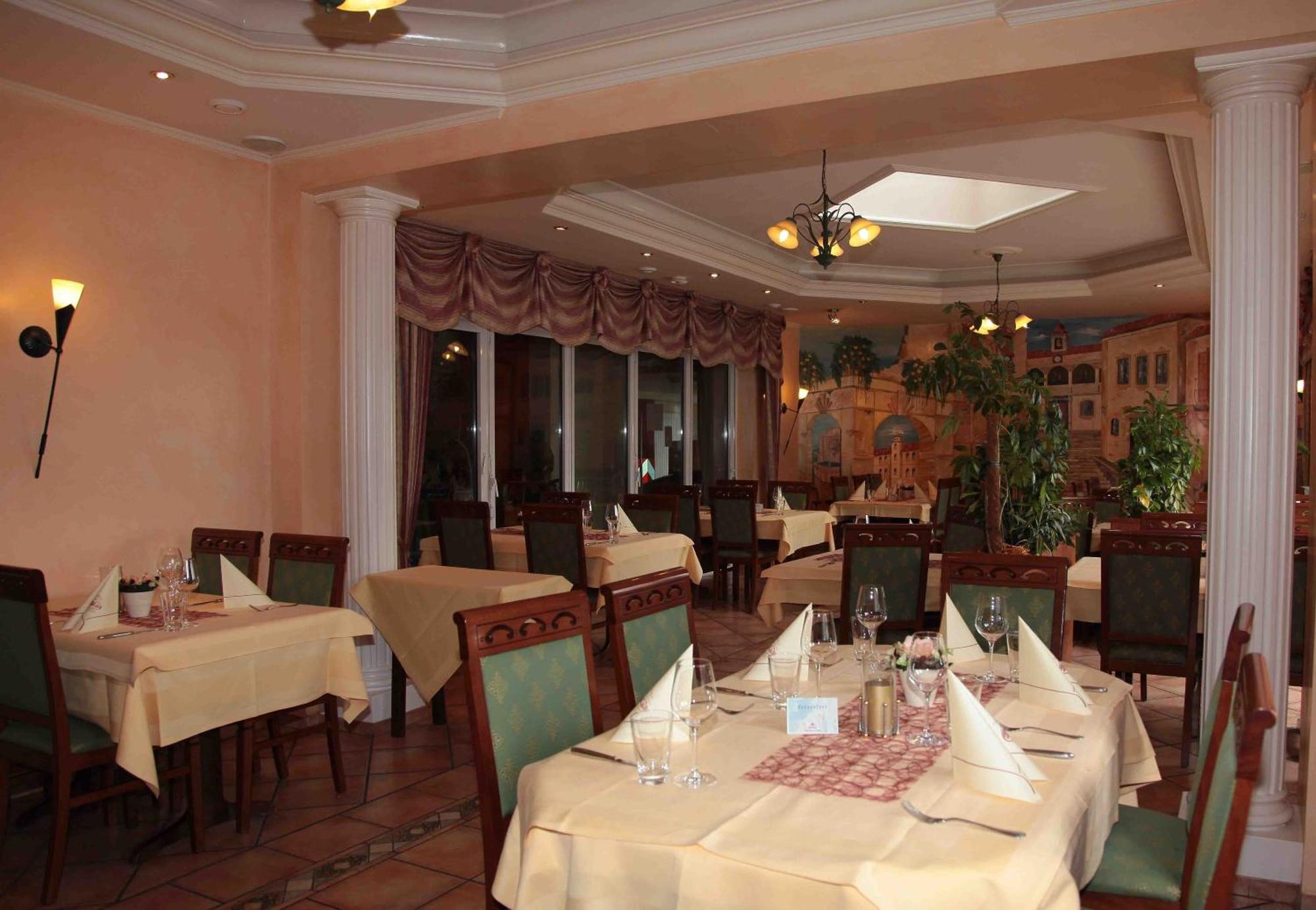 סנקט אינגברט Hotel-Restaurant La Fontana מראה חיצוני תמונה